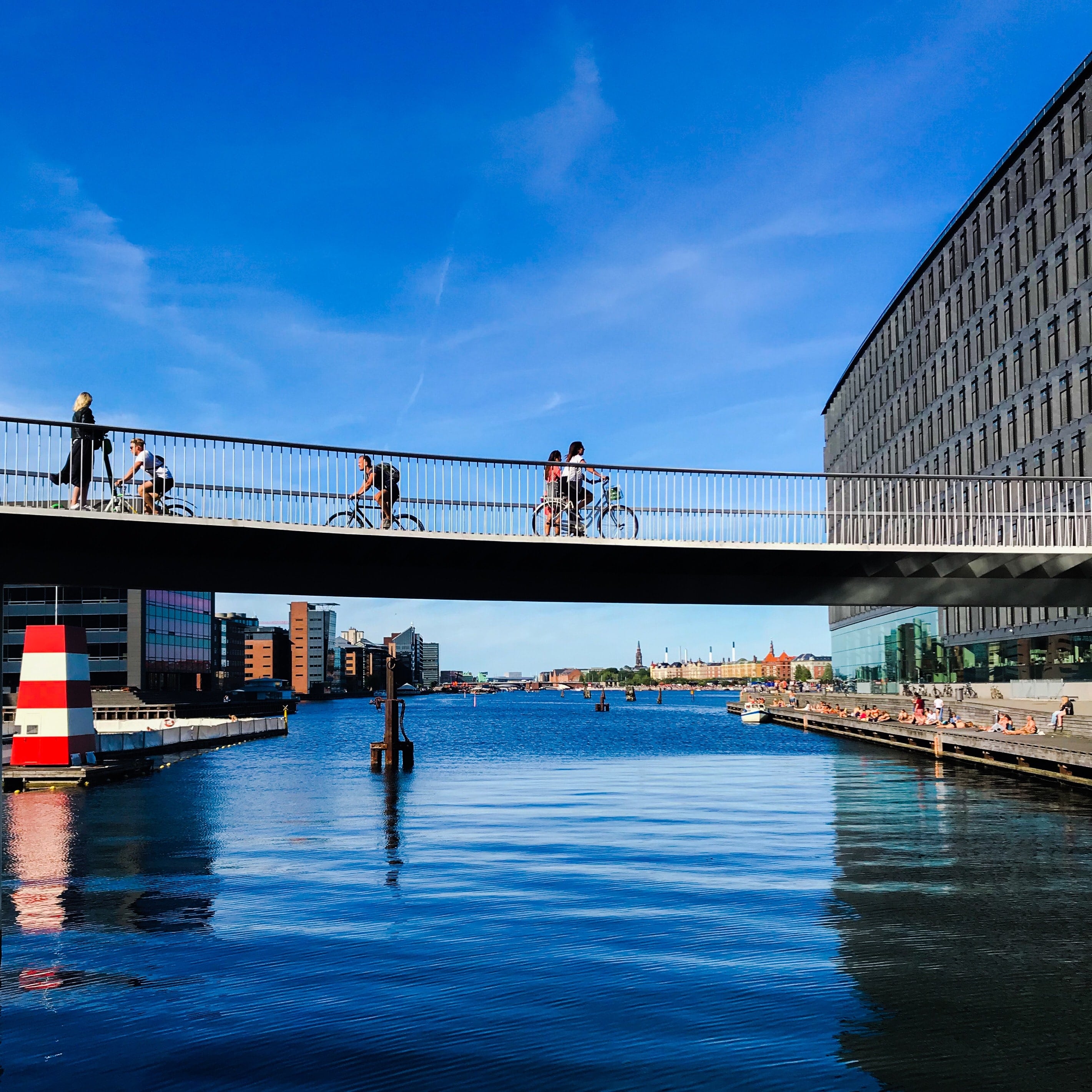 Det er tredje år i træk, at VisitDenmark spørger til turisternes holdning til bæredygtighed, og siden 2019 er bæredygtighed blevet et klart vigtigere rejsemotiv for de grønne idealister i alle fire lande.