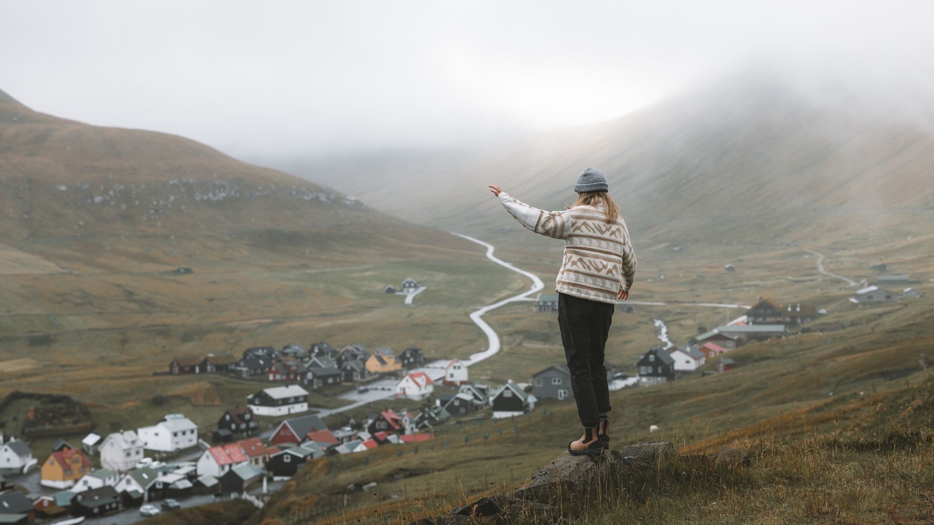 Visit Faroe Islands har lanceret en kampagne, hvor færinger bliver forvandlet til influencere - eller faroencere. (PR-foto: Visit Faroe Islands/Rob Ash)
