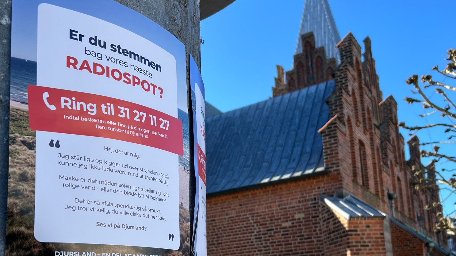 Er du stemmen bag vores næste radiospot? Sådan lyder overskriften på plakater, flyere og andet, som VisitAarhus er i gang med at gøre synligt i hele destinationen. (Foto: VisitAarhus)