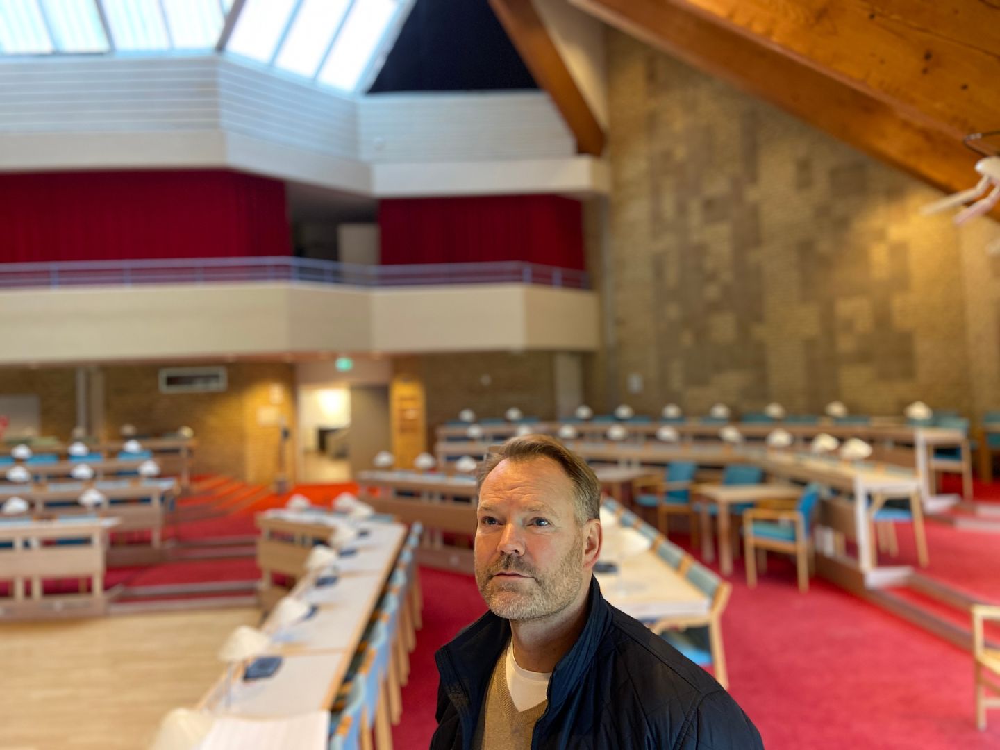 ”Vi vil tage 20% af gæsterne fra både de veletablerede spa- og wellnesshoteller og det kommende spahotel på Sjælland,” lyder det kontant fra Dennis Dahl, Maycon Ejendomsudvikling, der vil forvandle kursuscenteret Smålandshavet i Karrebæksminde til et 4-stjernet Karrebæksminde Strandhotel. (Foto: Lars Bo Axelholm)