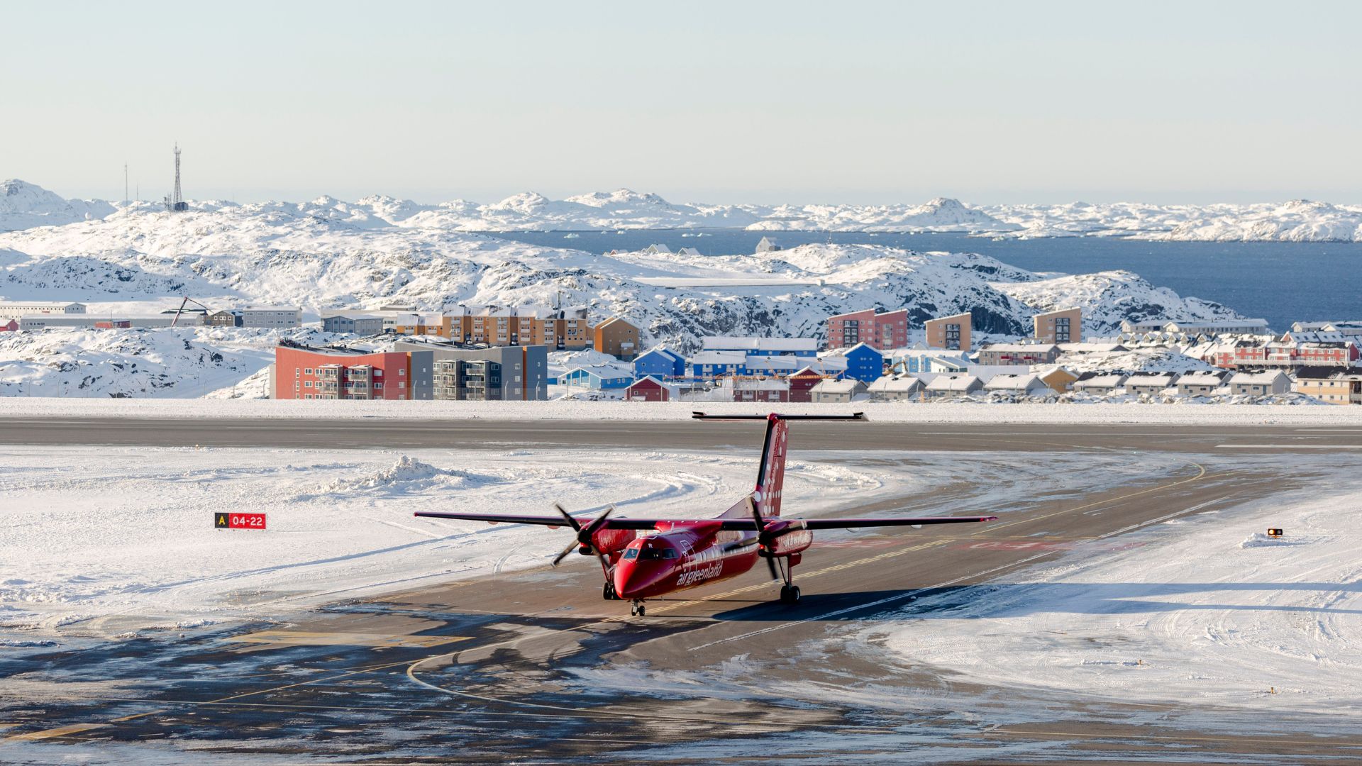 Den ny internationale lufthavn i Nuuk betyder øgede forventninger i Grønland til turismens muligheder. Ny lov er netop trådt i kraft. (Foto: Otto Scott Carl)